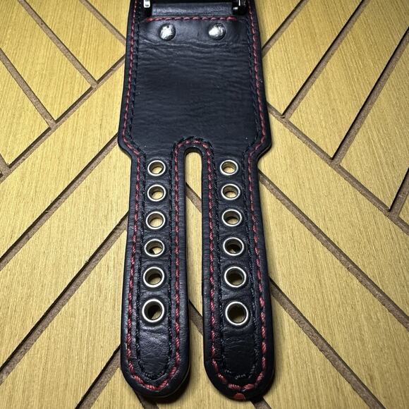 Guess Women’s Watch With Genuine Leather Adjustable Wrist Band - Picture 12 of 14